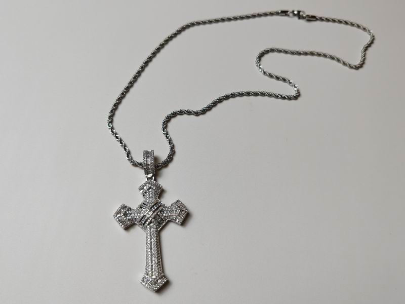 Cartier necklace 04yxh01